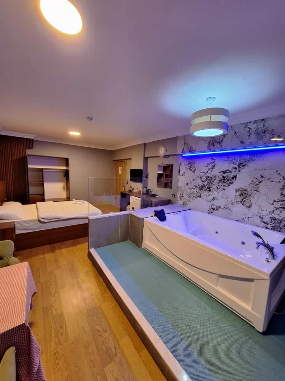Emsa Otel Maltepedeki Eviniz Istanbul Bagian luar foto